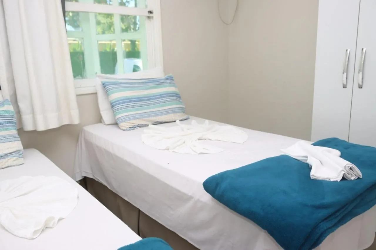 Praia De Taperapuan - Flat Em Condominio A 300 Metros Da Praia. Porto Seguro